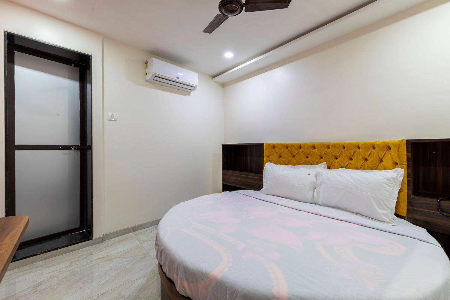 Hotel Samrat Palace — Photos 1