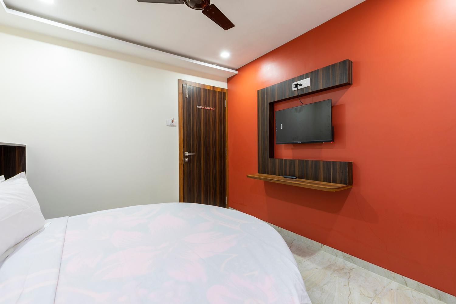 Hotel Samrat Palace, Mumbai